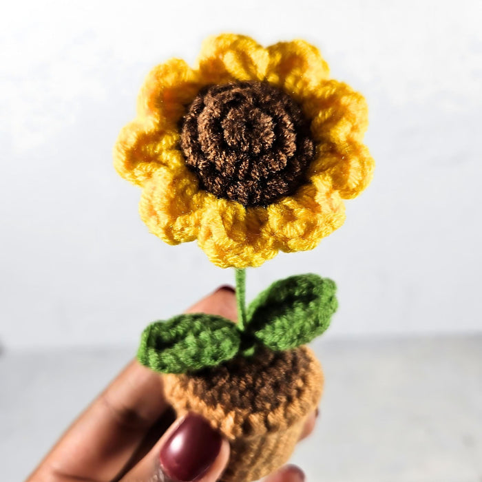 Mini Crochet Potted Everlasting Sunflower