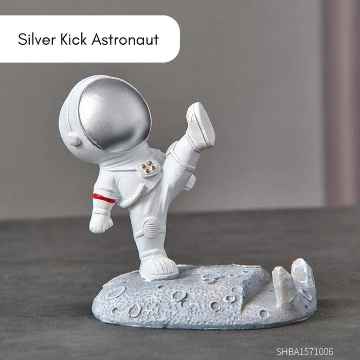 Out-of-This-World Astronaut Mobile Phone Holder