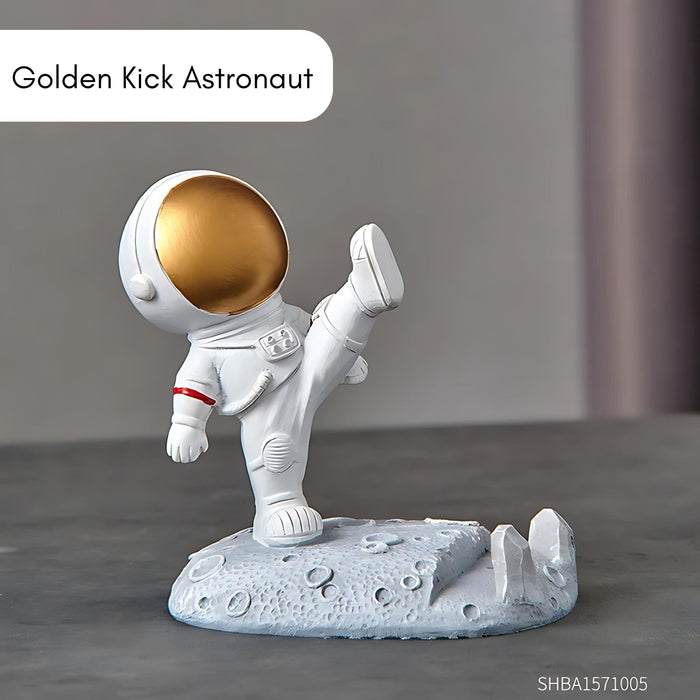 Out-of-This-World Astronaut Mobile Phone Holder